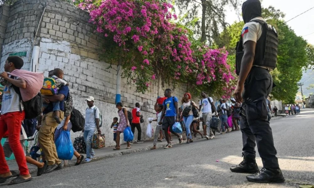 ΟΗΕ: Σχεδόν 100.000 άνθρωποι εγκατέλειψαν την πρωτεύουσα της Αϊτής μέσα σ’ έναν μήνα